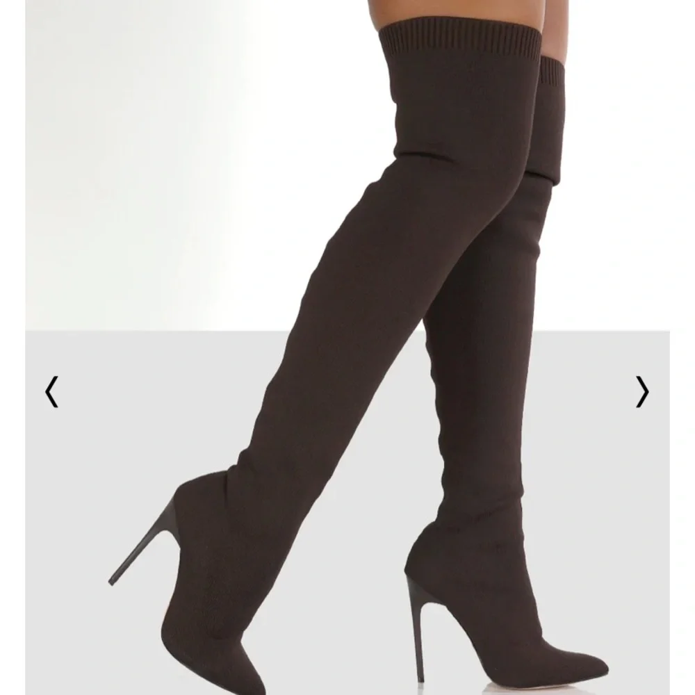 Brand New ARIAME‎ CHOCOLATE OVER THE KNEE KNITTED BOOTS
